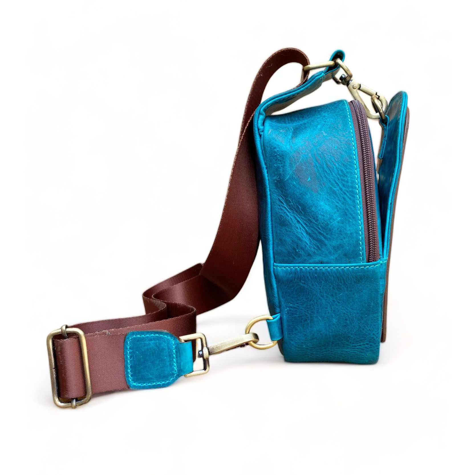 Western Leather Crossbody Chest Bag Geometric Pattern Solid Brass Hardware (CBMC 322108) - Image 3